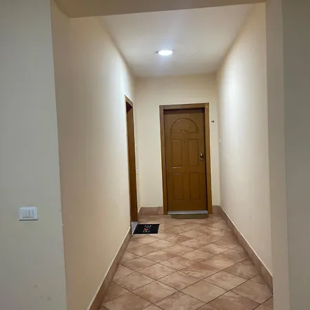 Urban Escape Tiran