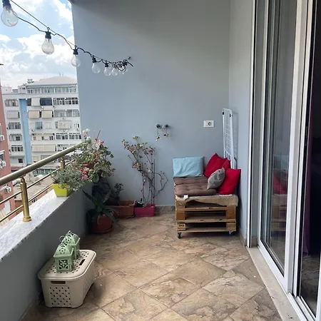 Urban Escape Apartman Tirana
